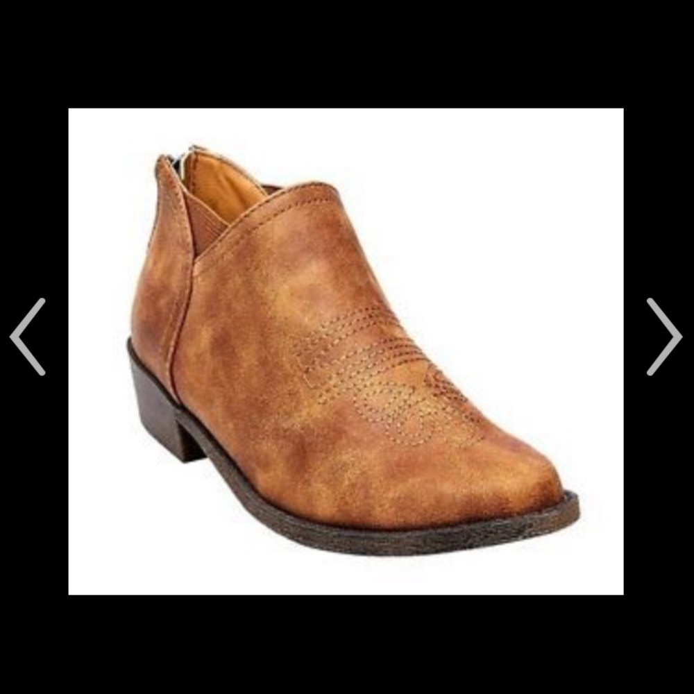 Cat & Jack Brown Nicolette Western Ankle Boots